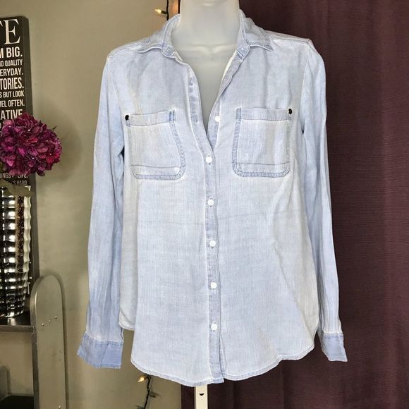 SOFT CASUAL BUTTON DOWN - Picture 1 of 3